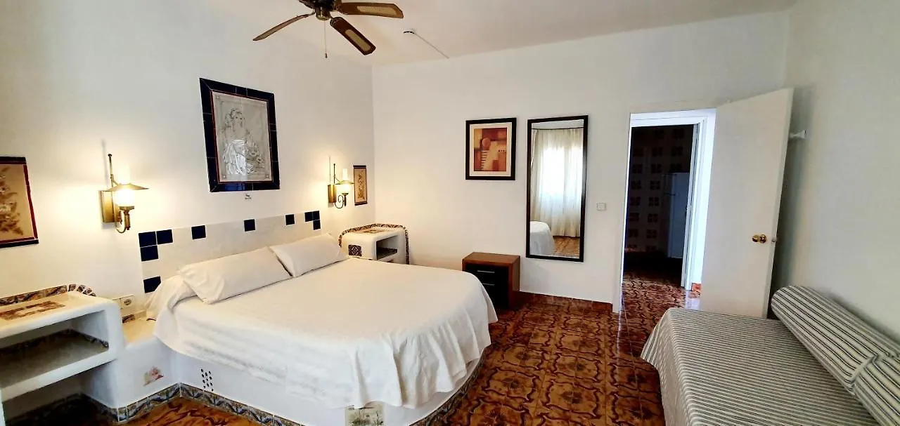 Granada Apartments Familiar Deluxe Пуртинач 0*,  Испания