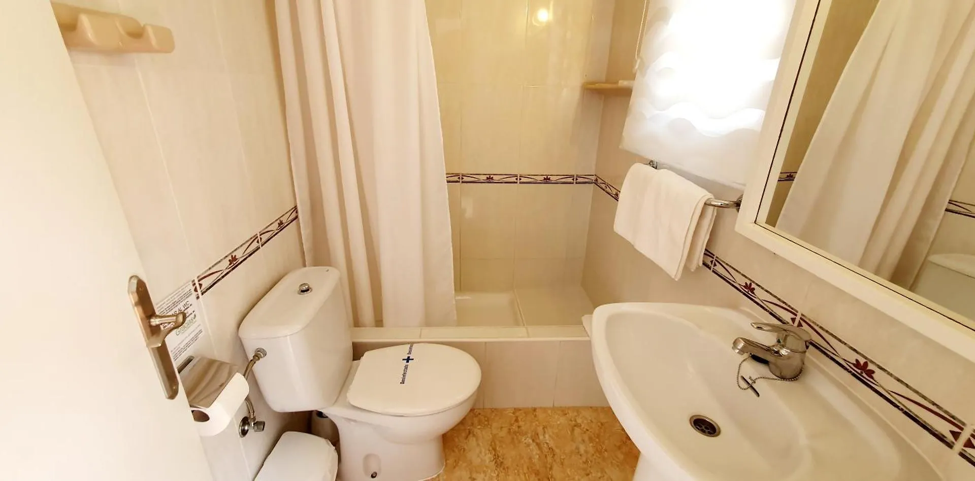 Granada Apartments Familiar Deluxe Пуртинач Испания